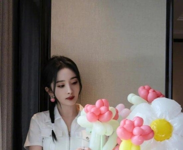 “运动辣妹风”一定要露腹肌吗？